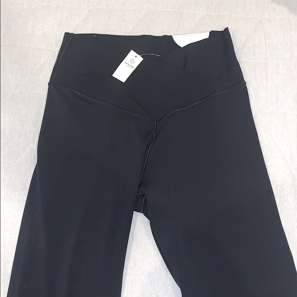 SOLD Offline Real Me Crossover Hi-Rise legging